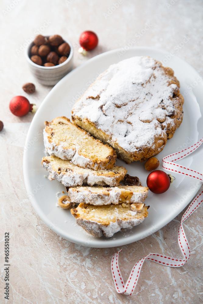 Quark-Mandel-Stollen 